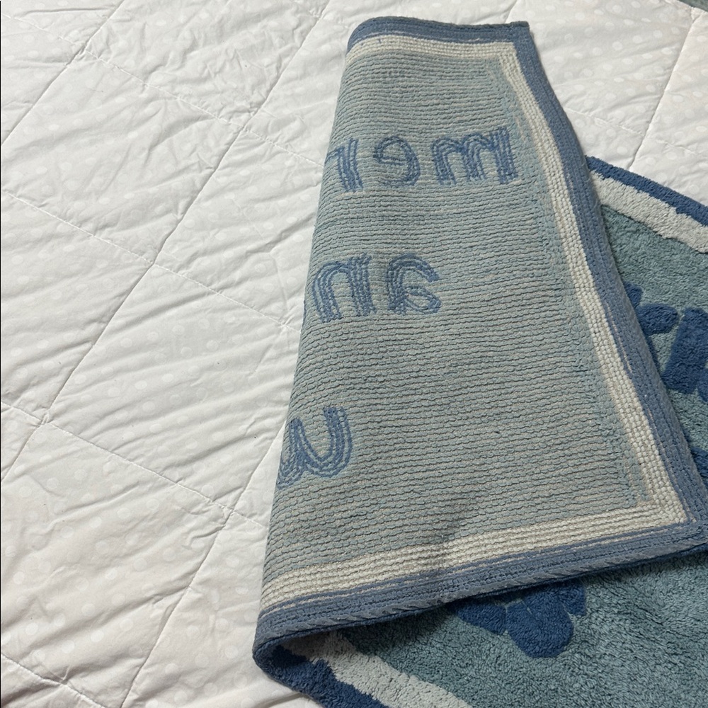 Blue and White Rug mermaid kisses and starfish wishes, coastal decor NWOT - Picture 6 of 7
